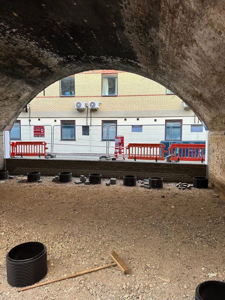 Lea Bridge Road E10 7DN